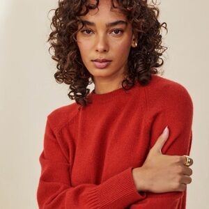 Tricot Cashmere Crew in Red (Size S)